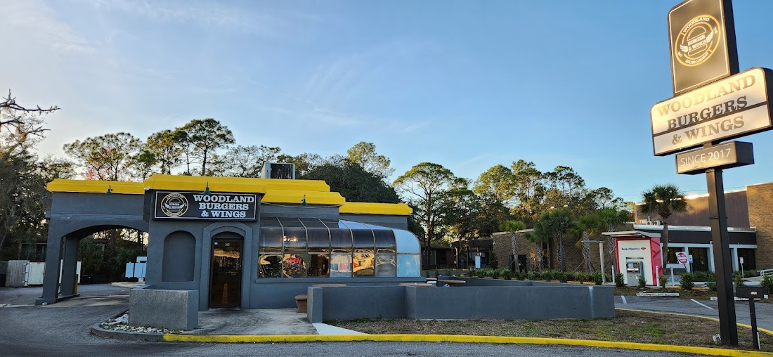 Woodland Burgers & Wings Palatka